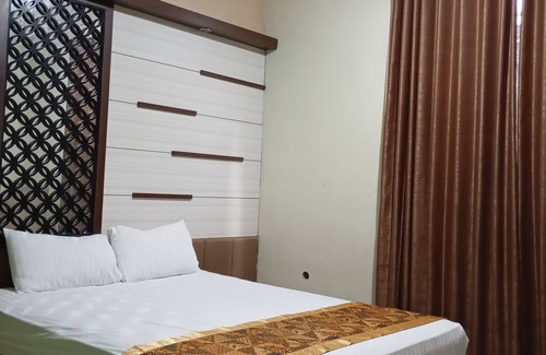 Laweyan Hotel | Graha Laweyan Solo