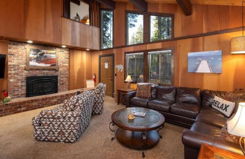 Lake Forest Casa | Grainger By Hauserman Rentals