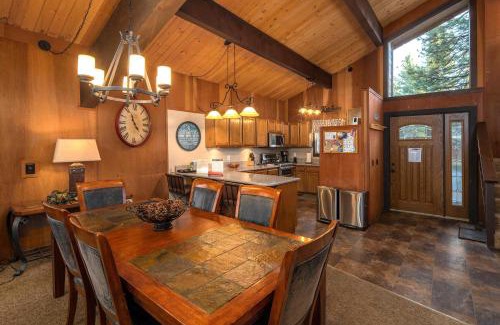 Lake Forest Casa | Grainger By Hauserman Rentals