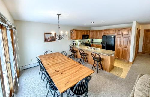 North Troy Apartamento | Grammy Jay Getaway #V363