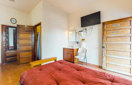 Hopkins Casa | Grampa Puli at Isebei Guest House -Gold Standard Certified