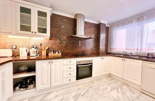 Nueva Andalucia Apartamento | Gran apartamento en Magna Marbella