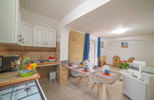 Marina di Felloniche Apartamento | Gran Appartamento Felloniche Sea View, Castrignano del Capo, Italy