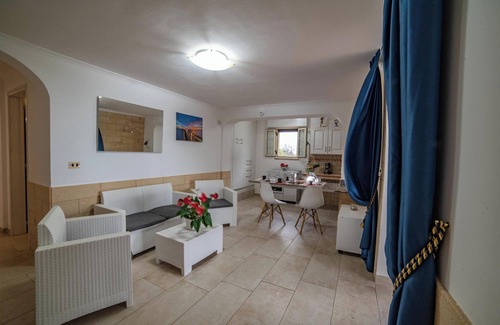 Marina di Felloniche Apartamento | Gran Appartamento Felloniche Sea View, Castrignano del Capo, Italy