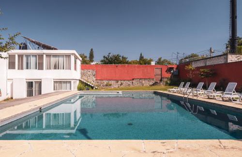 Lomas de Cuernavaca Casa | Gran casa con alberca climatizada jacuzzi y asador