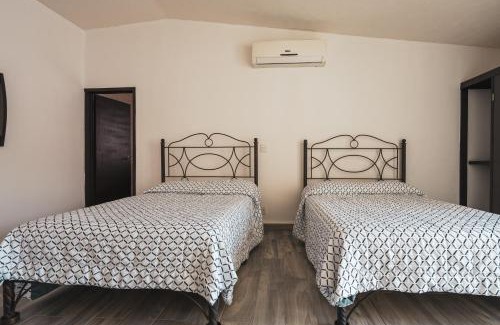Lomas de Cuernavaca Casa | Gran casa con alberca climatizada jacuzzi y asador