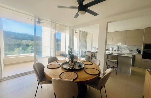 Campeche Apartamento | Departamento Vacacional estilo Grand Suite Con Vista a la Piscina y Lago