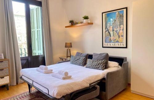 Sant Antoni Apartamento | Gran Via City Center Apartment