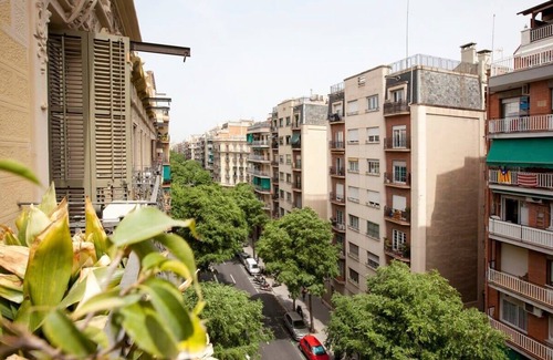 El Poble-sec Apartamento | Gran Via modern and bright 3BD with terrace