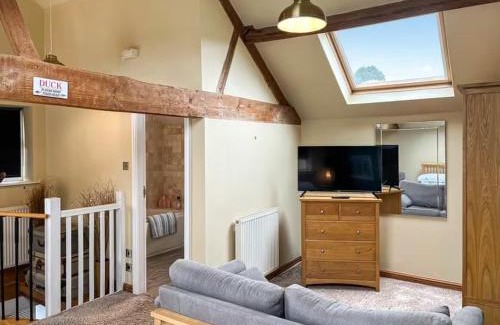 Scawton Casa | Granary cottage with HOT TUB