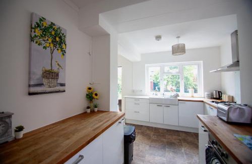 Portswood Casa | Granby Grove Townhouse - Southampton