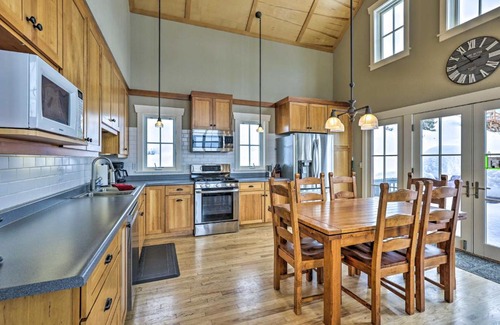 Granby Casa | Granby Home Stunning Mountain and Lake Views!