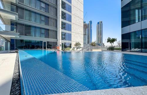 Al Safa Apartamento | Grand 3BR APT with Pool, Gym and 2 Parking Spaces