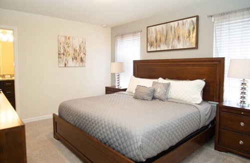 Four Corners Complejo | Grand 8BDR Villa 20 mins from Disney! | Private Pool | Resort Amenities