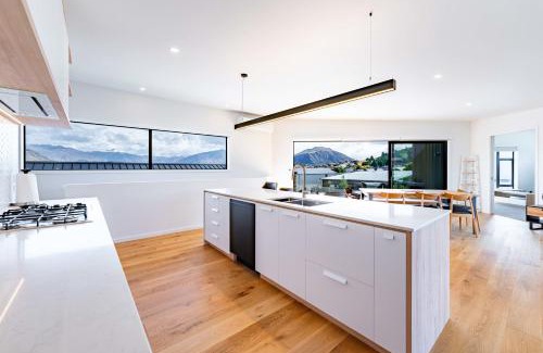 Wanaka Casa | Grand Alpine Vista Escape