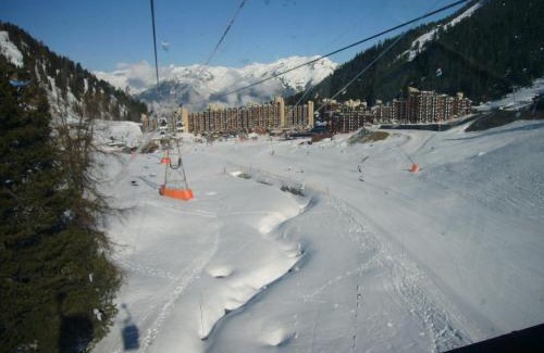 Macot-la-Plagne Apartamento | Grand appartement rénové - 11 pers - Centre station - Balcon - FR-1-181-2379