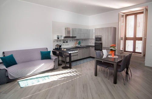 Barletta Apartamento | Grand Appartement à 5 Minute a Pied de la Plage Centre Historique et Commerces
