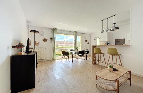La Plage Apartamento | Grand Appartement - 3 minutes de la Plage - Les Frères de la Loc'