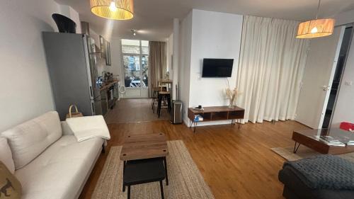 Plaisance Apartamento | Grand Appartement Avec Patio à Paris 14ème