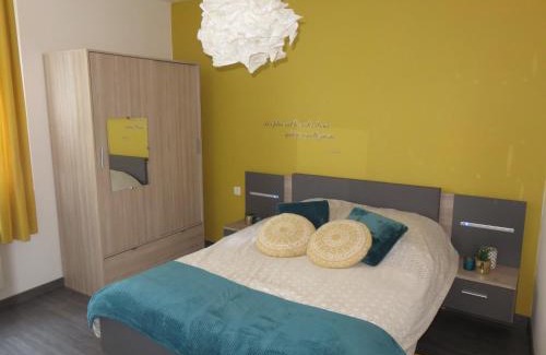 Thouars Apartamento | Grand appartement chaleureux