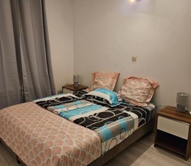 Ghlin Apartamento | Grand Appartement cosy et lumineux