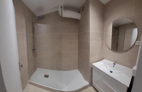 Epinay-sur-Seine Apartamento | Grand appartement avec parking privé