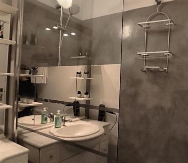 Aix-en-Provence Apartamento | Grand appartement de charme calme et lumineux parking compris