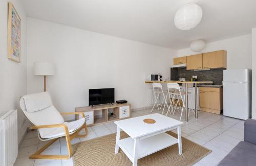 Centre Ville Rive Gauche Apartamento | Grand appartement Rouen Free Parking Privé Gratuit