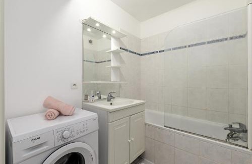 Centre Ville Rive Gauche Apartamento | Grand appartement Rouen Free Parking Privé Gratuit