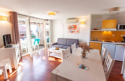 Cassen Condominio | Grand Appartment | Piscines | Salle Fitness