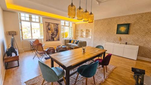 Charleville-Mezieres Apartamento | Grand Apt 130m2 vue place ducale