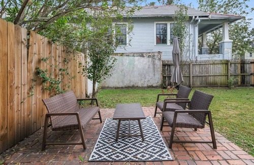 Broadmoor Casa | GRAND Arts & Crafts Home In New Orleans