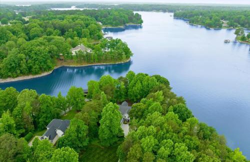 Mooresville Casa | Grand Bay