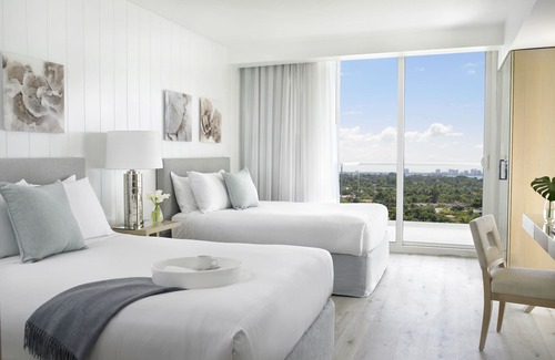 Surfside Hotel | Grand Beach Hotel Surfside
