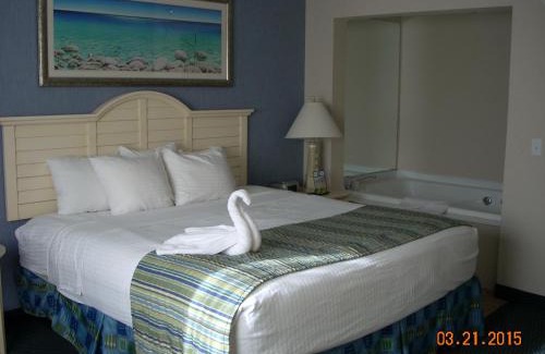 Traverse City Hotel | Grand Beach Resort Hotel