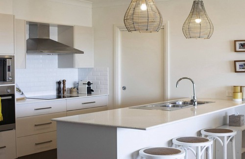 Killcare Casa | Grand Beachviews at Killcare - pet friendly and AC