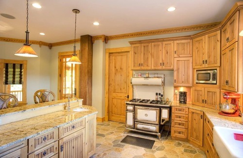 Eaton Casa | Gran White Mountain Home