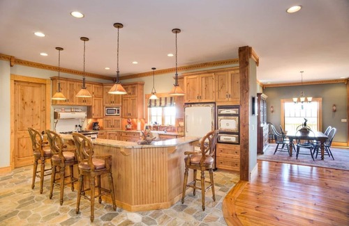 Eaton Casa | Gran White Mountain Home