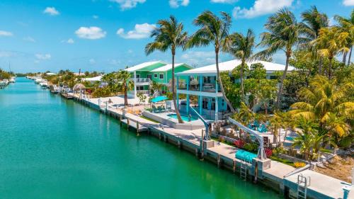 Key Colony Beach Casa | Grand Blue Arenas with Minigolf, Canal, Game Room, 3 Bedrooms and Heated Pool