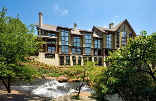 Greenville Downtown Hotel | Grand Bohemian Lodge Greenville, Autograph Collection