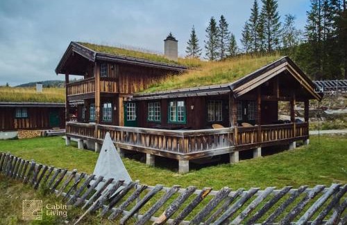 Nes Casa | Grand cabin at Nesfjellet with lovely view, inddor Jacuzzi & sauna