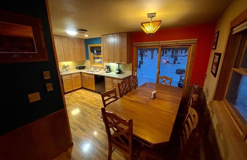 Parks Casa | Grand Canyon Elk Camp in Parks
