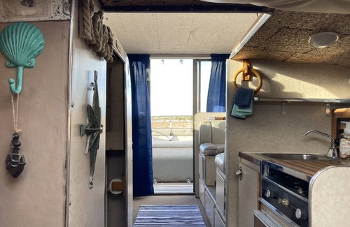 Valle Alquiler De Eote | Grand Canyon Land Yacht at Gopher it Acres