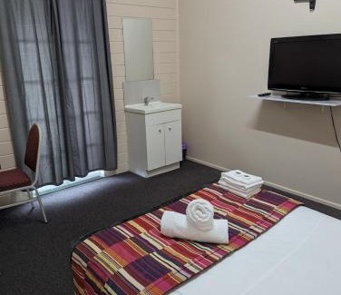 Proserpine Hotel | GRAND CENTRAL HOTEL PROSERPINE