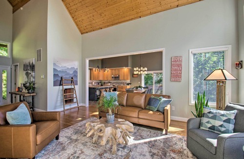 Nellysford Casa | ¡NUEVO! Lavish Wintergreen Inicio w / Bañera de hidromasaje por el esquí!