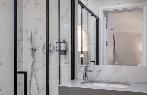 Paddington Hotel | Grand Concerto Hotel