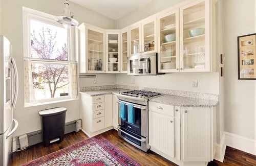 Stanton Park Casa | Puesto de mando perfecto para explorar DC | ESTACIONAMIENTO | ¡TARIFAS MENSUALES DISPONIBLES!