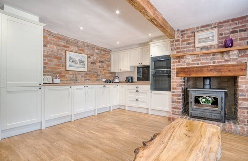 Crook Casa | The Estate - Oakenshaw