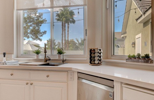 Southfork Casa | Grand custom home with resort-style backyard. 12 mins to the strip!