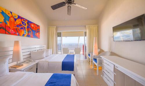 Bucerías Complejo | Grand Decameron Complex Bucerias, A Trademark All-Inclusive Resort